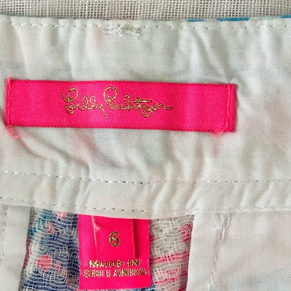 Lilly Pulitzer Blue and Pink Bermuda Shorts Vibrant Tropical Style - Picture 2 of 8